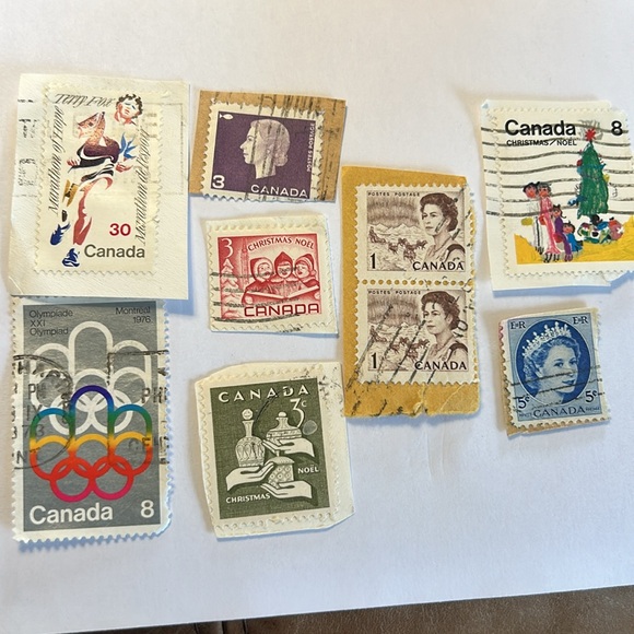 vtg Canada Postage stamps Mix of 9 different price and time - Picture 2 of 6